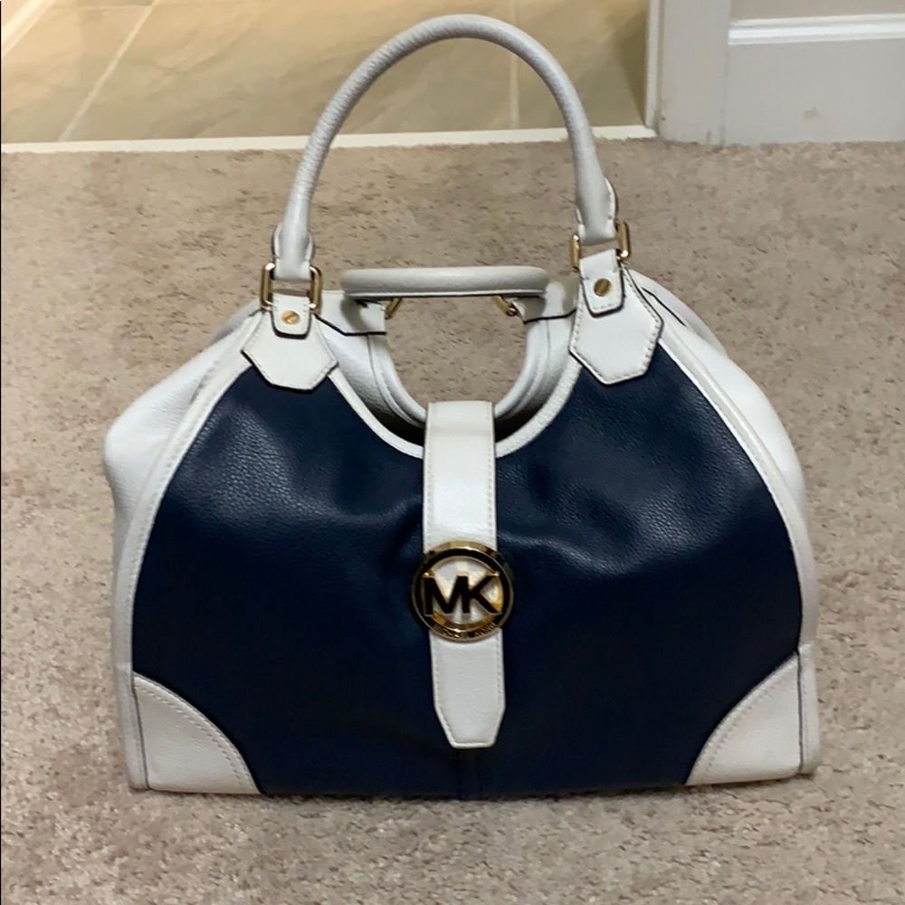 Michael Kors Navy leather purse - Picture 1 of 7